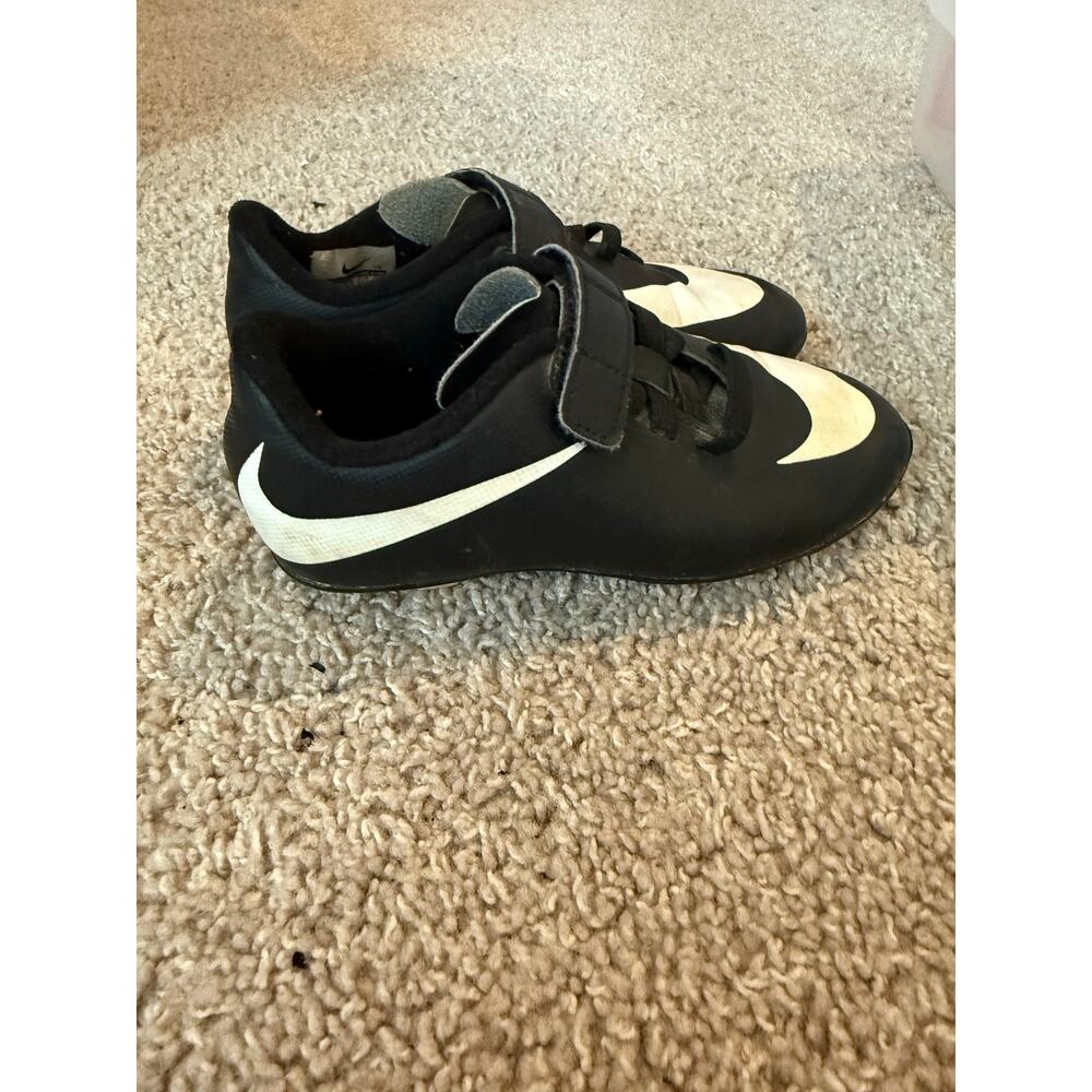 black and white Nike Bravata II Jr FG soccer cleats size 12c boys girls - Picture 4 of 7